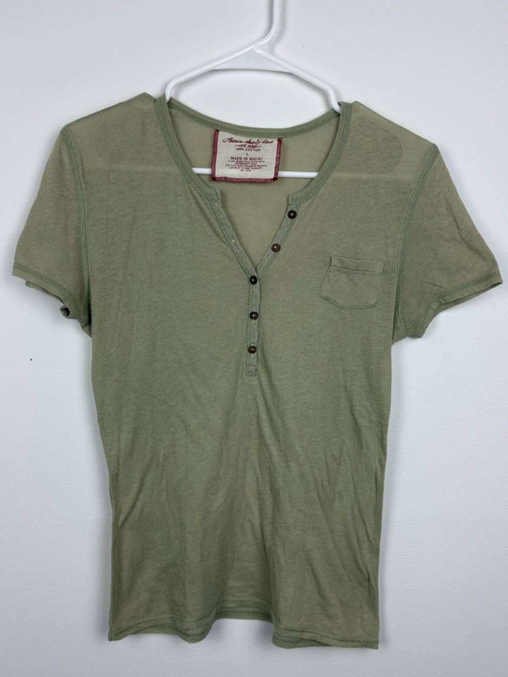 Abercrombie & Fitch Sage Green Henley Large 100% Cotton Y2K Elena Vampire